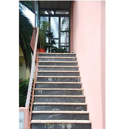 Costa Pensión 3*